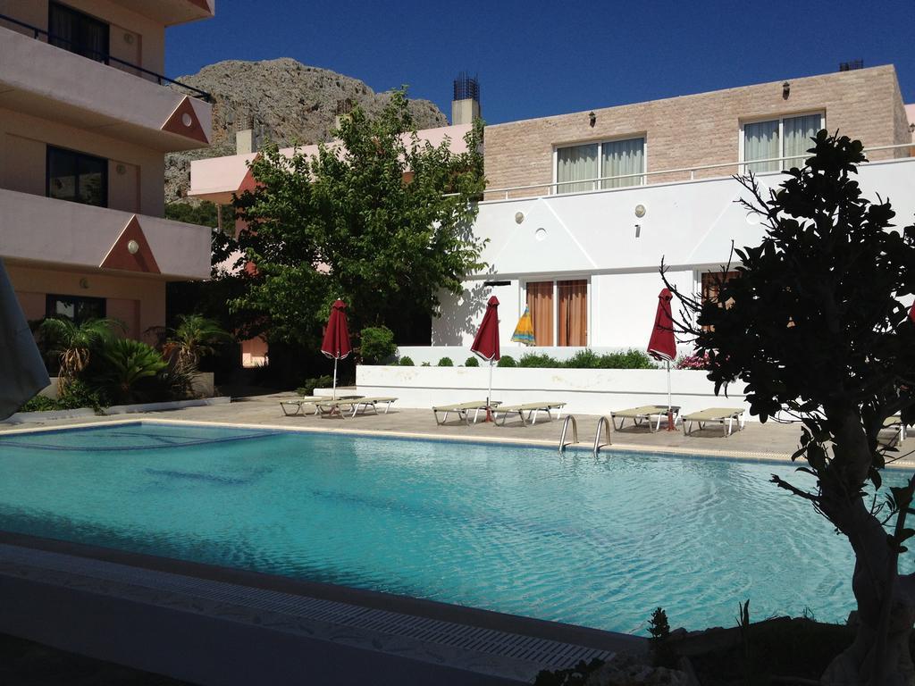 Saint Konstantin Beach Apartments Stegna Bagian luar foto