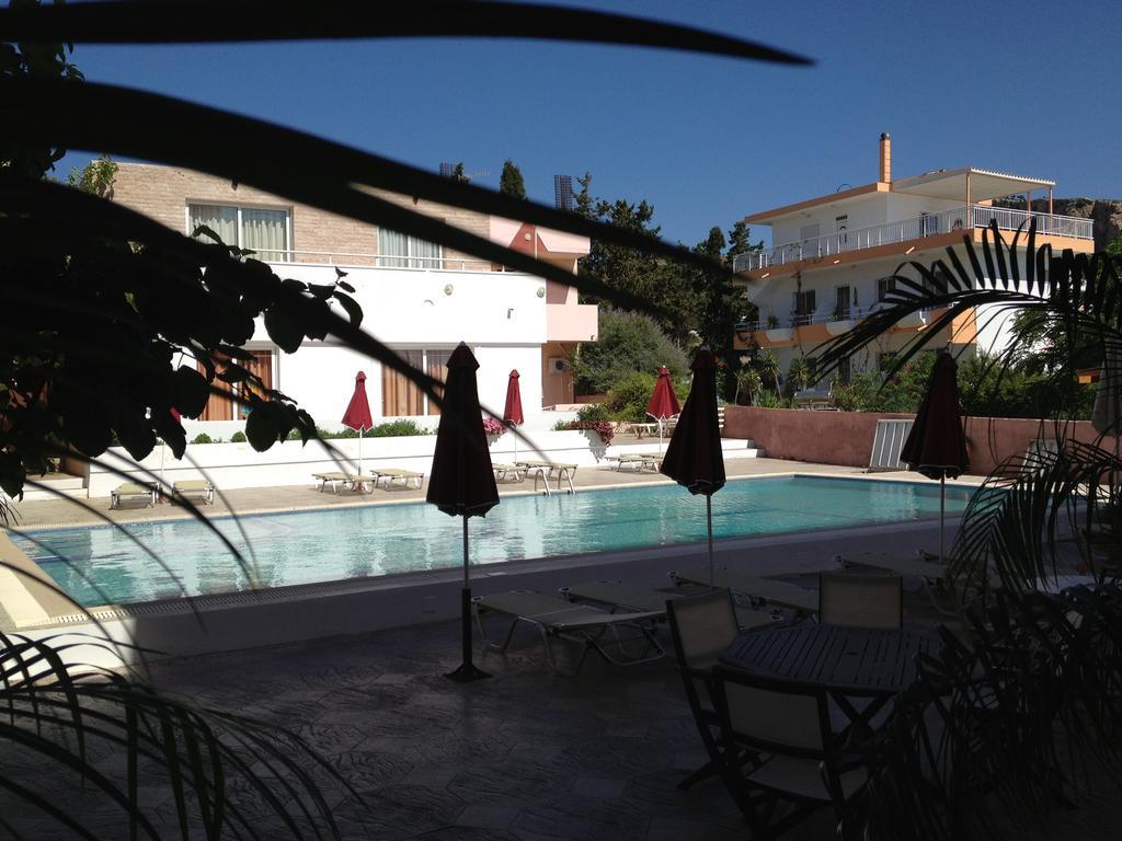 Saint Konstantin Beach Apartments Stegna Bagian luar foto