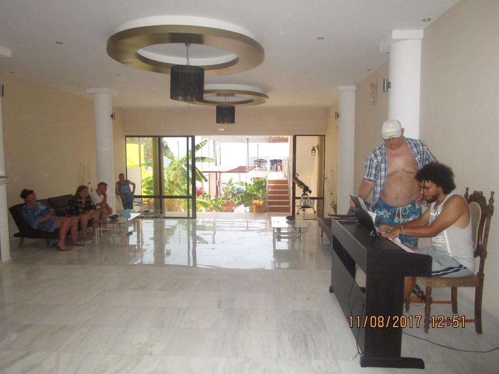 Saint Konstantin Beach Apartments Stegna Bagian luar foto