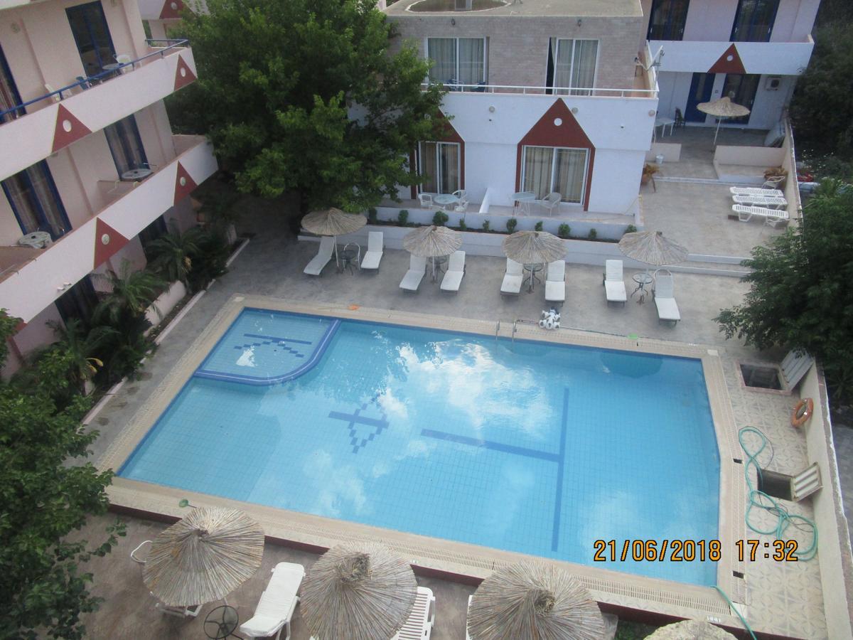 Saint Konstantin Beach Apartments Stegna Bagian luar foto